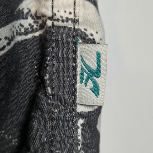 Hobie by Hurley Button Down Shirt Size M - Picture 3 of 10